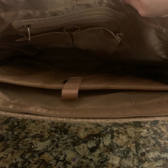 Adrienne Vittadini Laptop Case - Picture 5 of 5